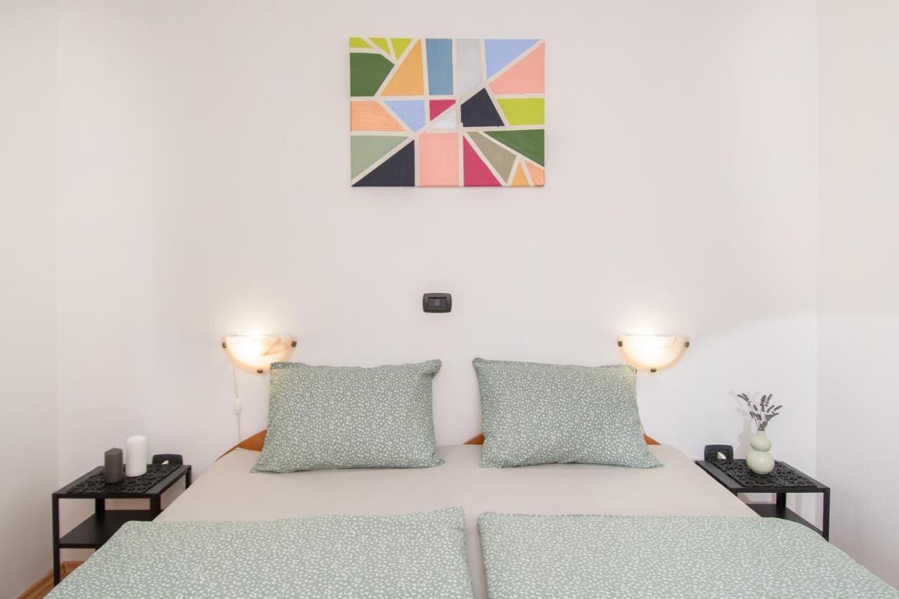 Apartman Alba คาริกาดอร์ ภายนอก รูปภาพ