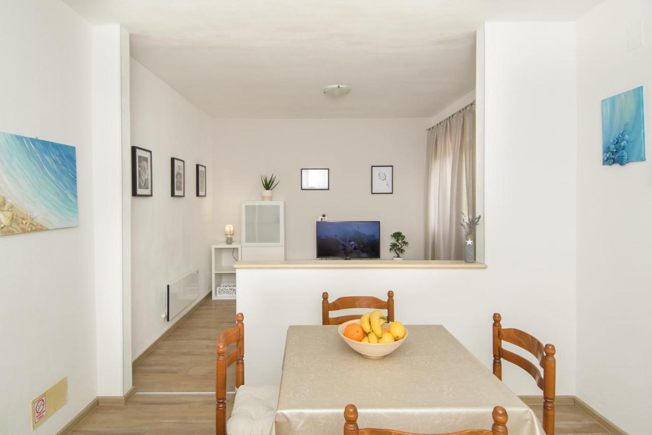Apartman Alba คาริกาดอร์ ภายนอก รูปภาพ